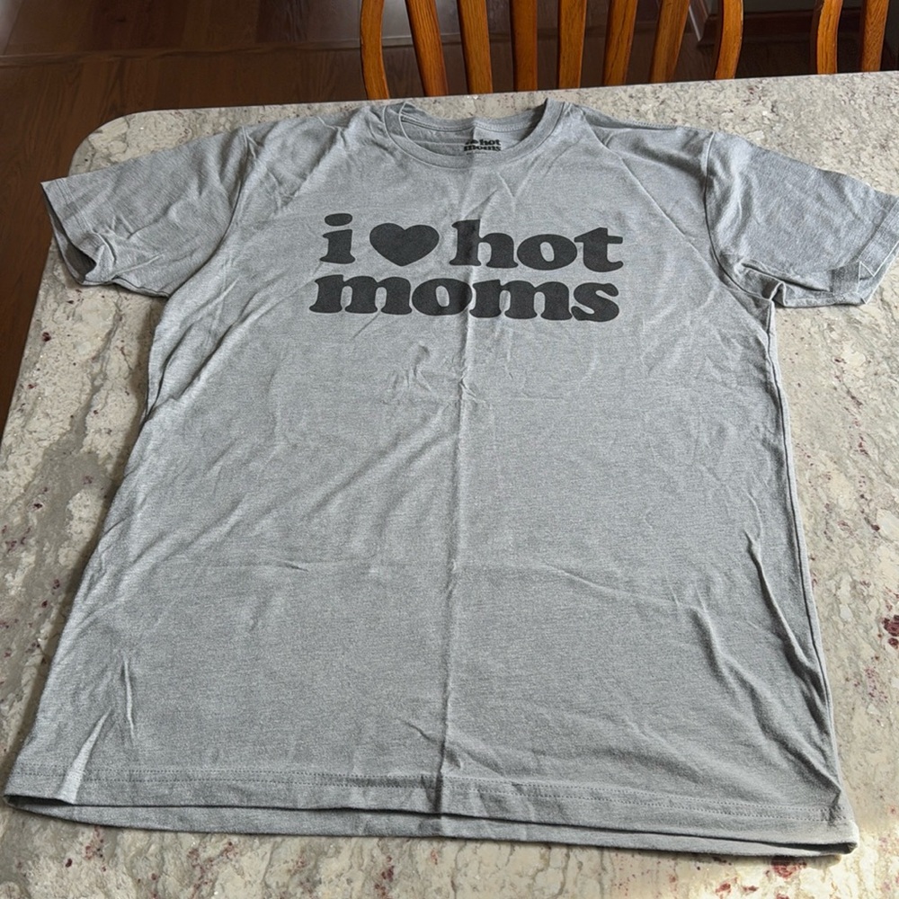 Danny Duncan  I 🖤 Hot Moms Graphic Tee Shirt
